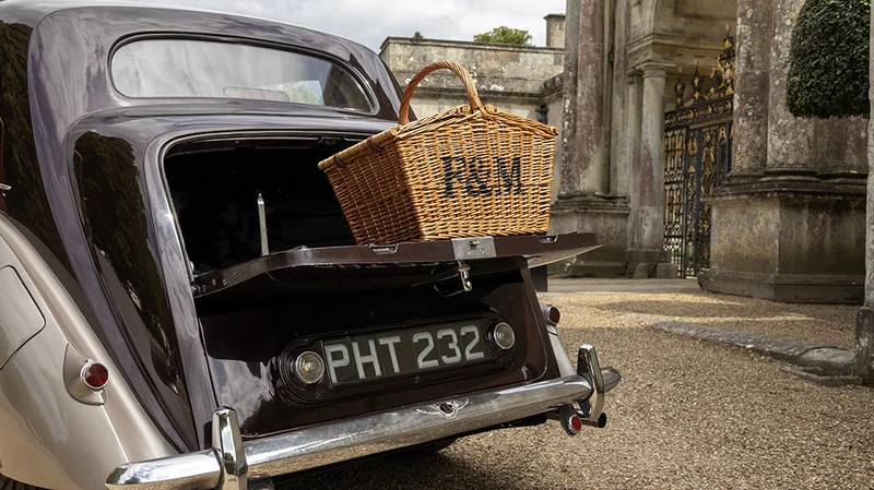 1952 Bentley Mkvi 4.5l Sports Saloon in London 10