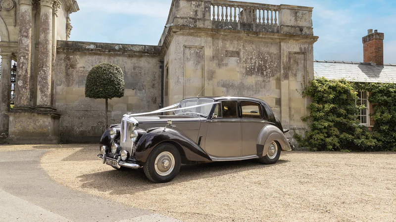 1952 Bentley Mkvi 4.5l Sports Saloon in London 3