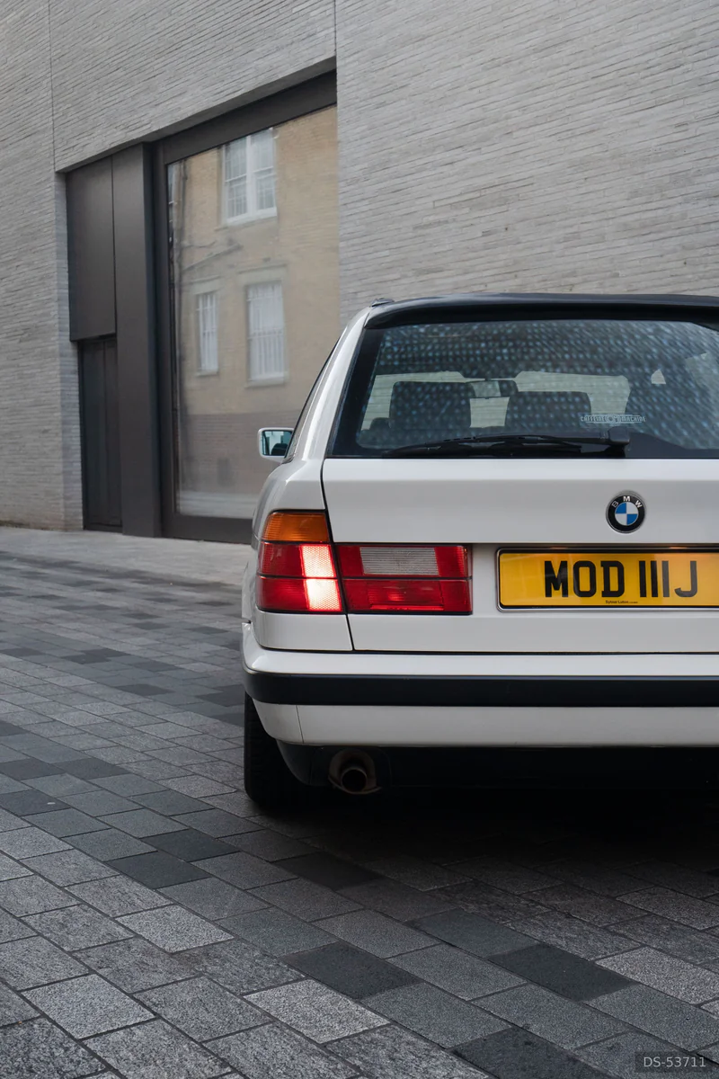 1991 BMW 520i Auto in Luton 4