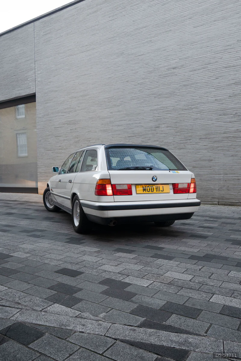 1991 BMW 520i Auto in Luton 5