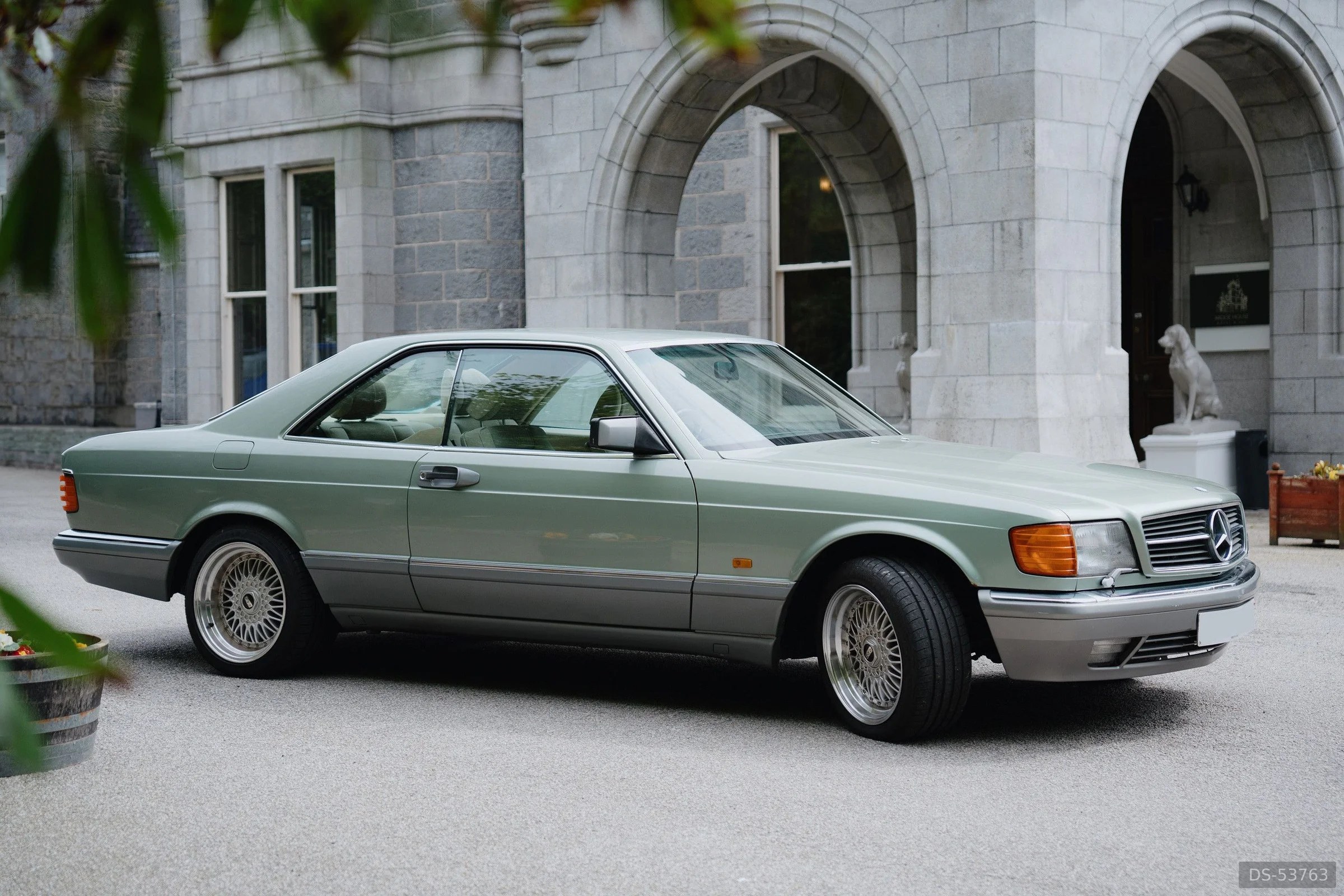 1986 Mercedes-Benz 500 Sec