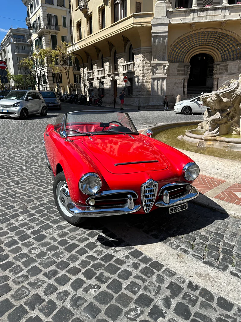 1959 Alfa Romeo Giulietta Spider in Roma 4