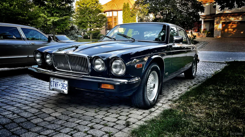 1987 Jaguar XJ6 Sovereign in Mississauga 4