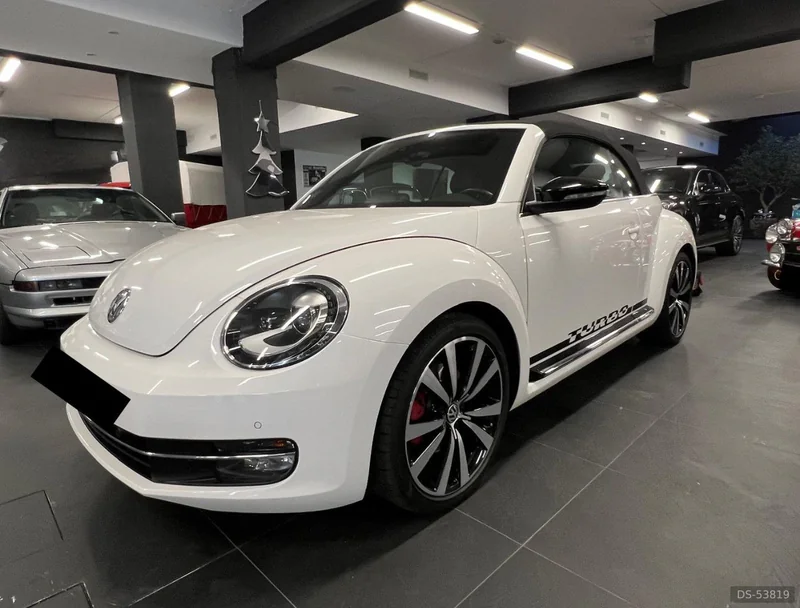 2017 Volkswagen Maggiolino Turbo Cabriolet Ultima Serie in Roma 2