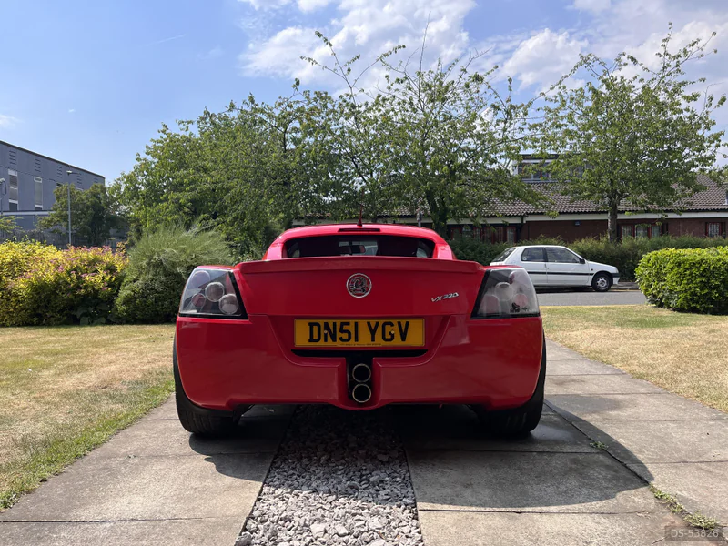 2001 Vauxhall Vx220 in Warrington 8