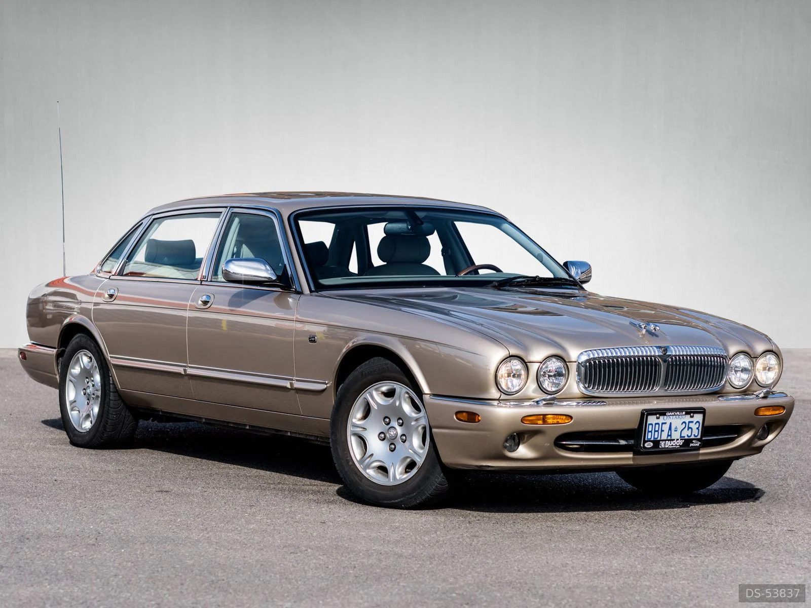 2001 Jaguar XJ Vanden Plas