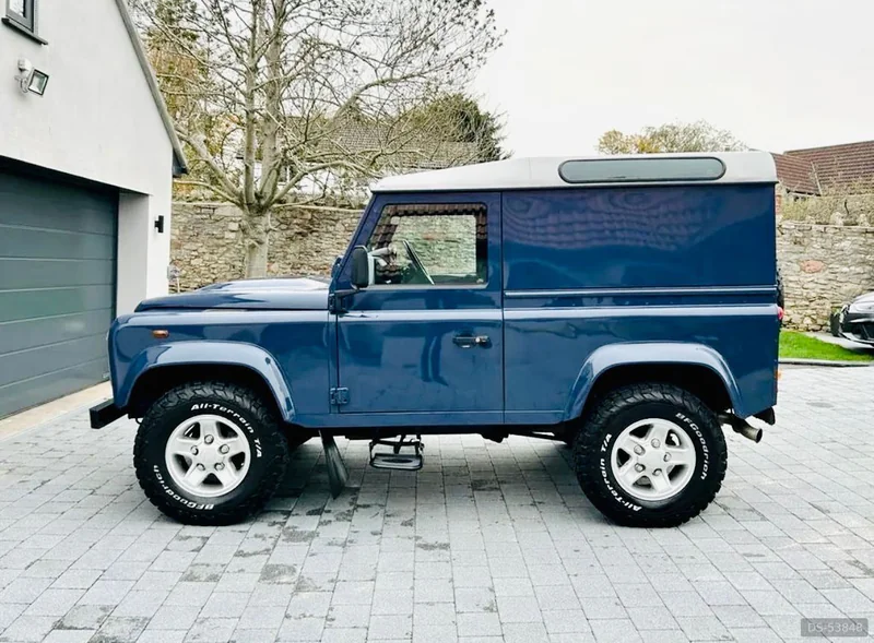 2010 Land Rover Defender 90 in Morpeth 5