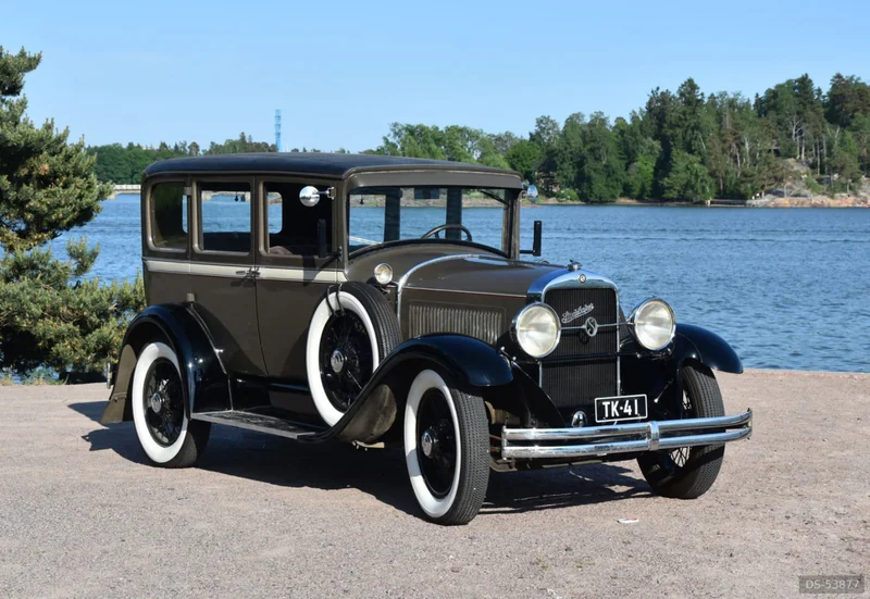 1928 Studebaker Director in Helsinki 4