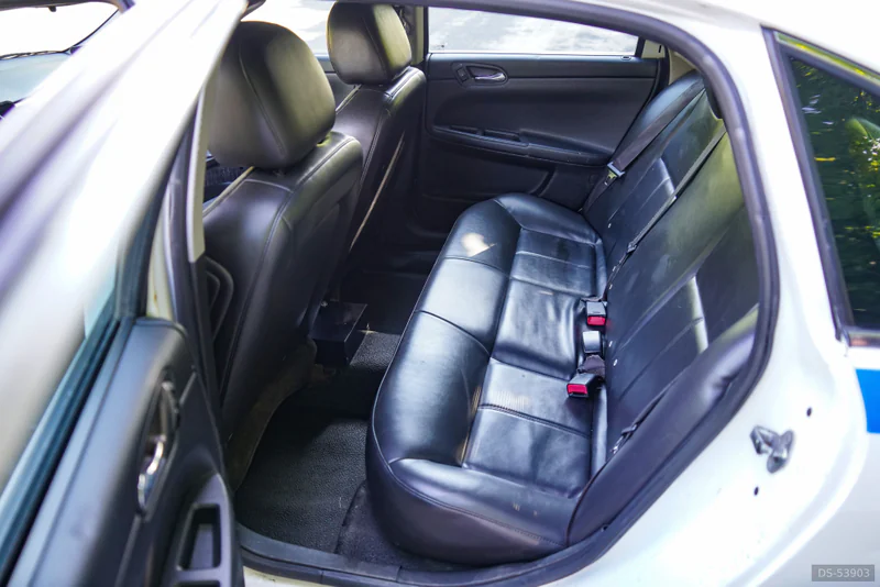 2010 Chevrolet Impala in Ebergassing 6