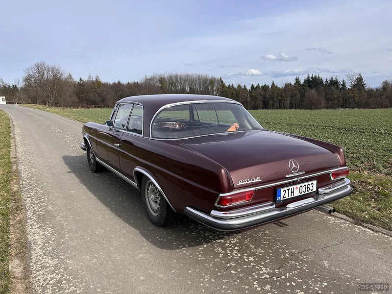 1965 Mercedes-Benz 250 Se Kupé W111 in Klimkovice 4