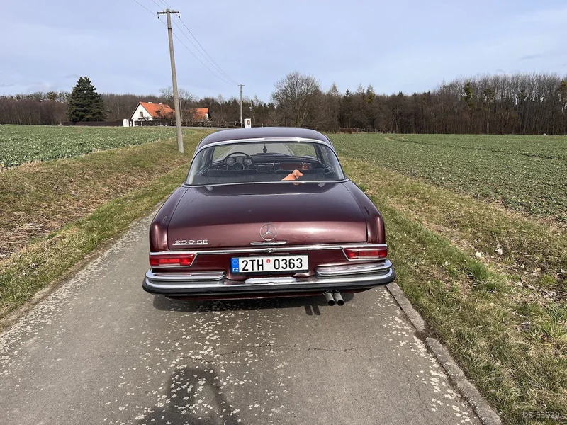 1965 Mercedes-Benz 250 Se Kupé W111 in Klimkovice 5