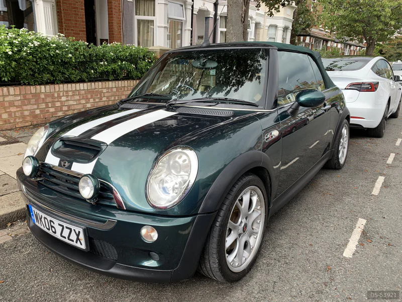 2006 Mini Cooper S Convertible in London 2