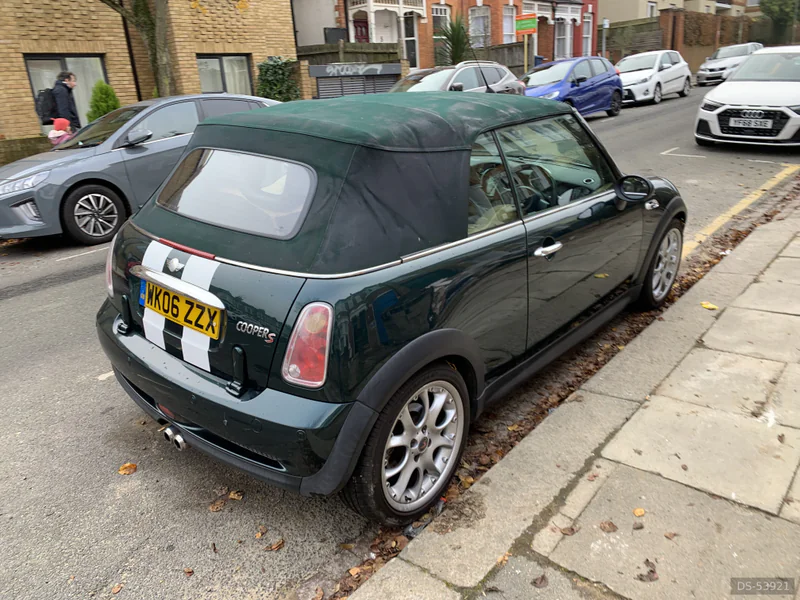 2006 Mini Cooper S Convertible in London 6