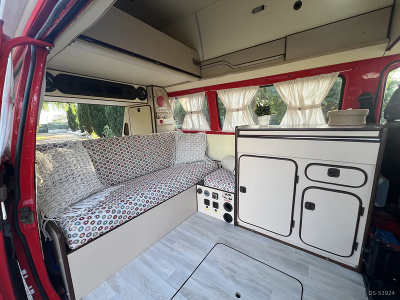 1984 Volkswagen Caravelle in Santa Cruz De Tenerife 6