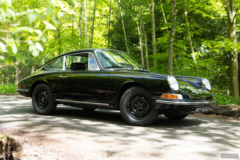1966 Porsche 912 in Loughton 4