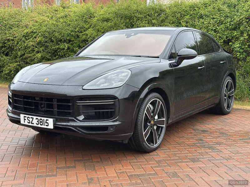2019 Porsche Cayenne Turbo in Leicester 3