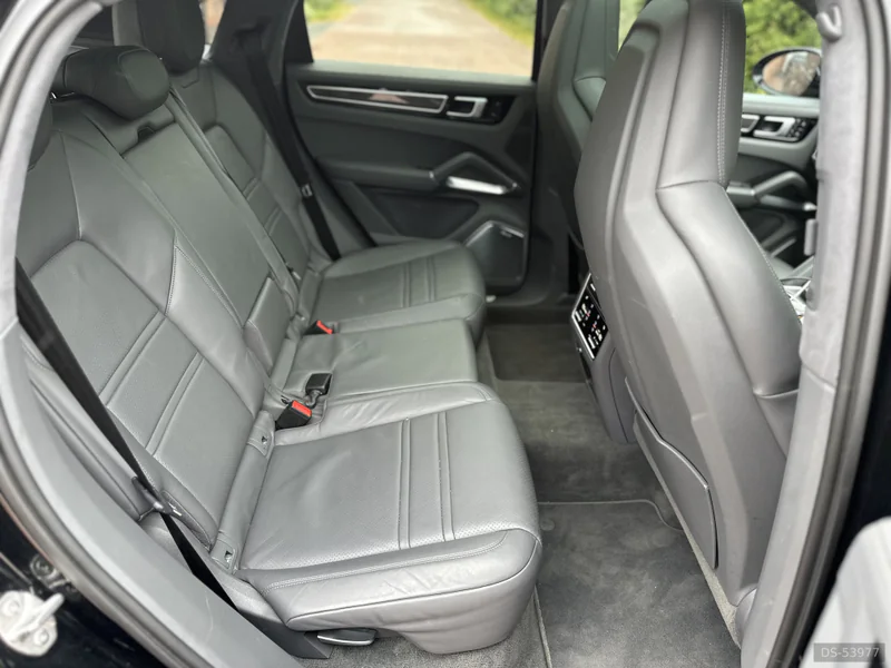 2019 Porsche Cayenne Turbo in Leicester 7