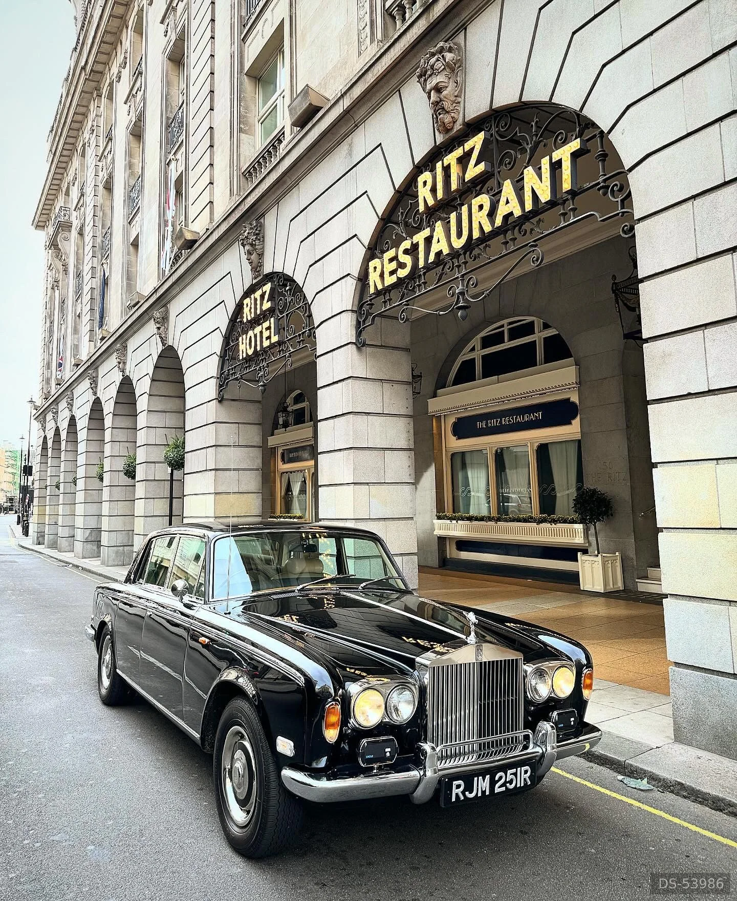 1976 Rolls-Royce Silver Shadow