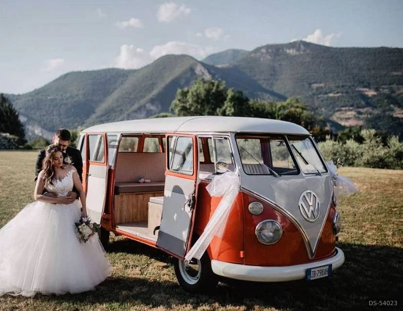 1962 Volkswagen T1 Samba in Roma