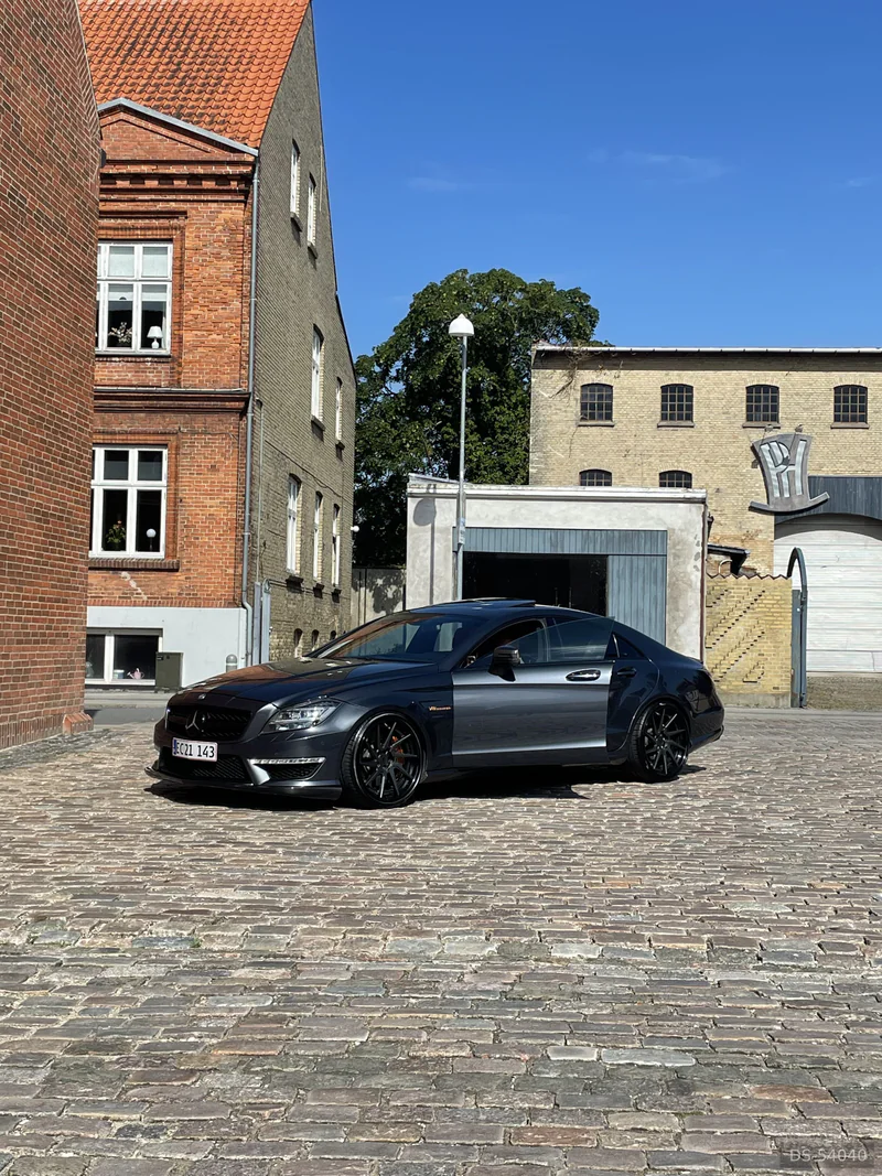 2012 Mercedes-Benz Cls63s Amg in Maribo 3