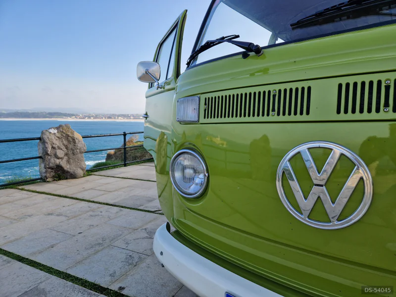 1973 Volkswagen T2 in Santander 3