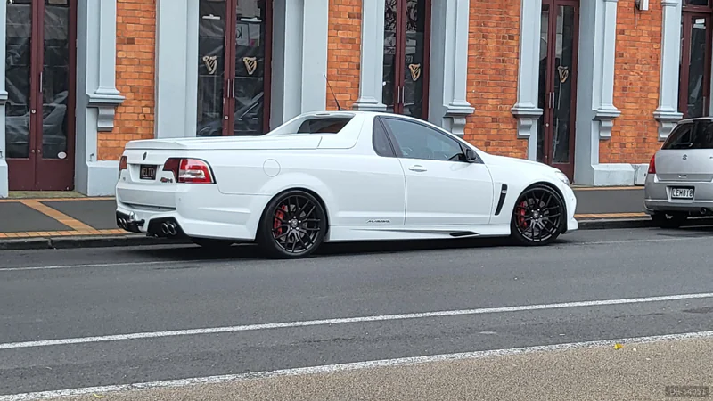 2015 Holden Maloo R8 in Auckland 3