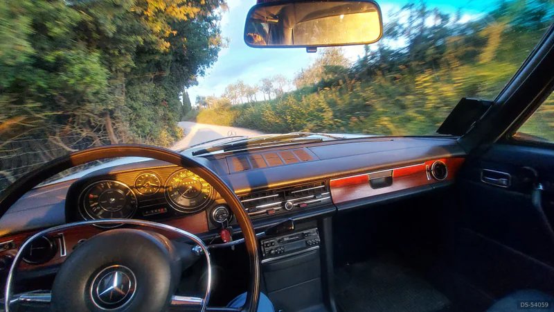 1970 Mercedes-Benz W114 250 Automatic in Modena 9