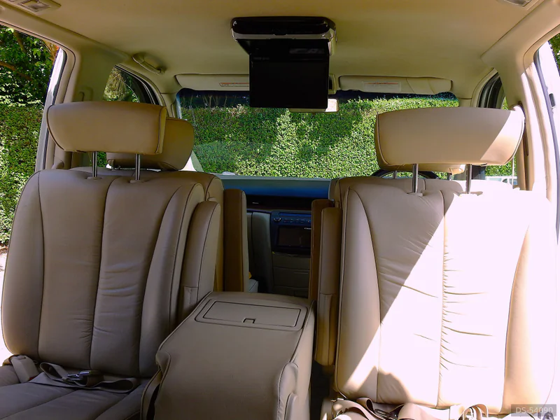 2005 Nissan Elgrand in Warminster 6