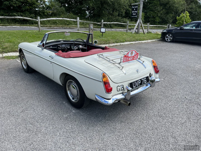 1964 MG B Mark 1 Pull Handle Roadster 1964 in South Croydon 3