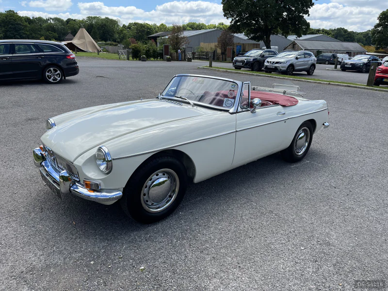 1964 MG B Mark 1 Pull Handle Roadster 1964 in South Croydon