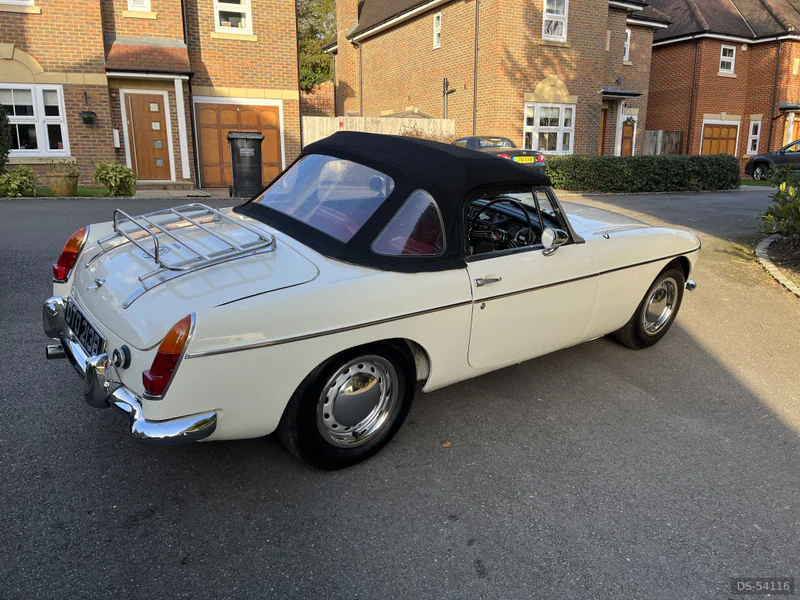 1964 MG B Mark 1 Pull Handle Roadster 1964 in South Croydon 6