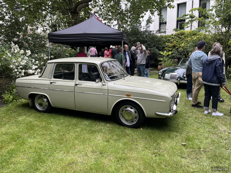 1970 Renault R10 1300 1970 in South Croydon