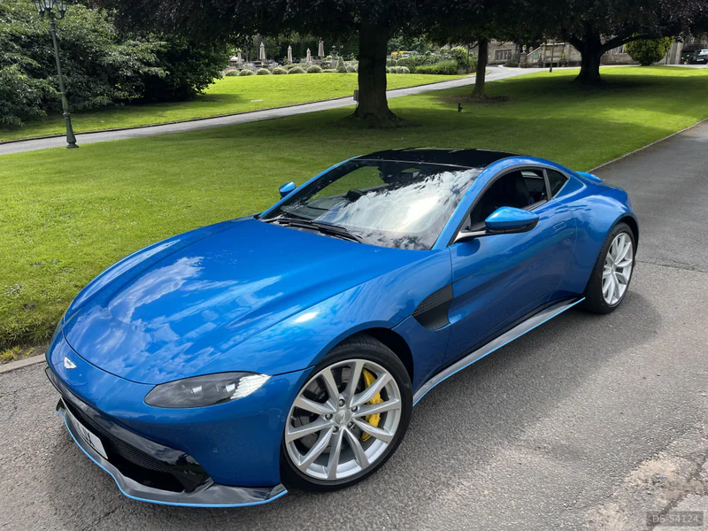 2022 Aston Martin Vantage in Stafford 6