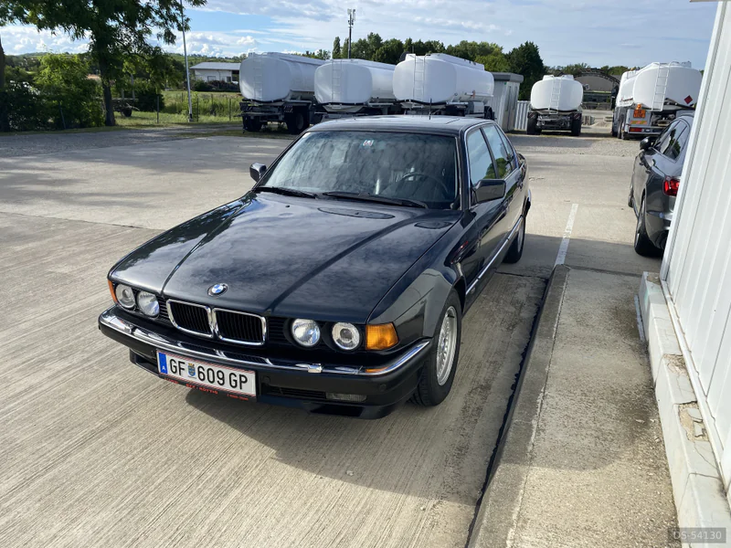 1992 BMW 750i E32 V12 in Auersthal 2