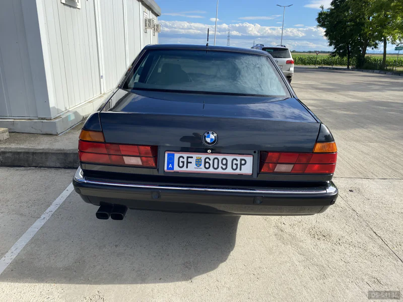 1992 BMW 750i E32 V12 in Auersthal 4