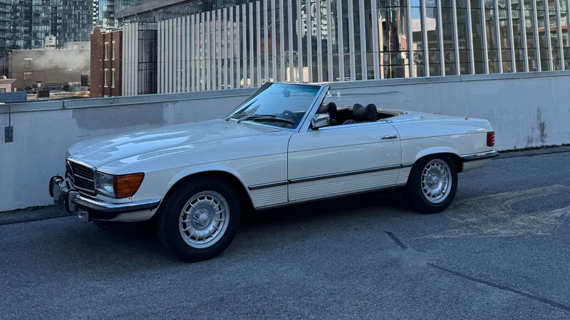 1976 Mercedes-Benz 450SL in Hamilton 2