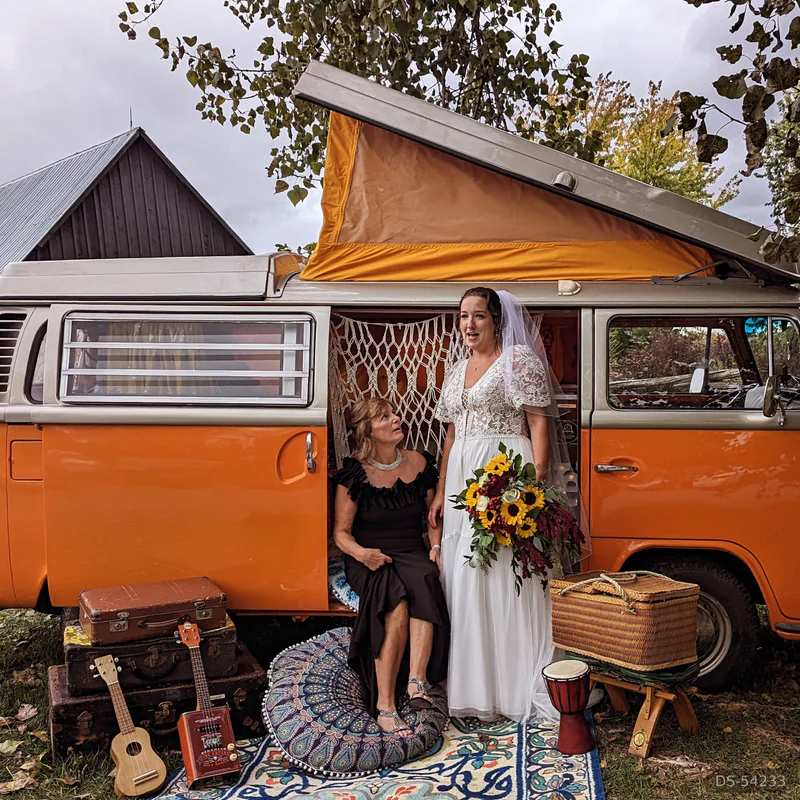 1972 Volkswagen T2 Van Campmibile in Ottawa, Ontario, Canada