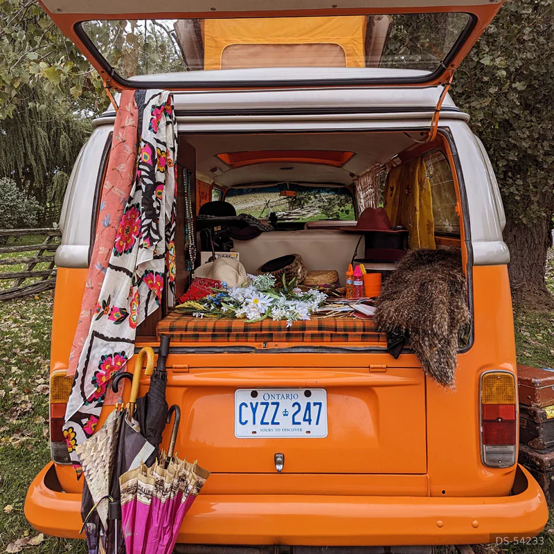 1972 Volkswagen T2 Van Campmibile in Ottawa, Ontario, Canada 3