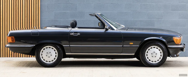 1986 Mercedes-Benz Sl 420 in London 5