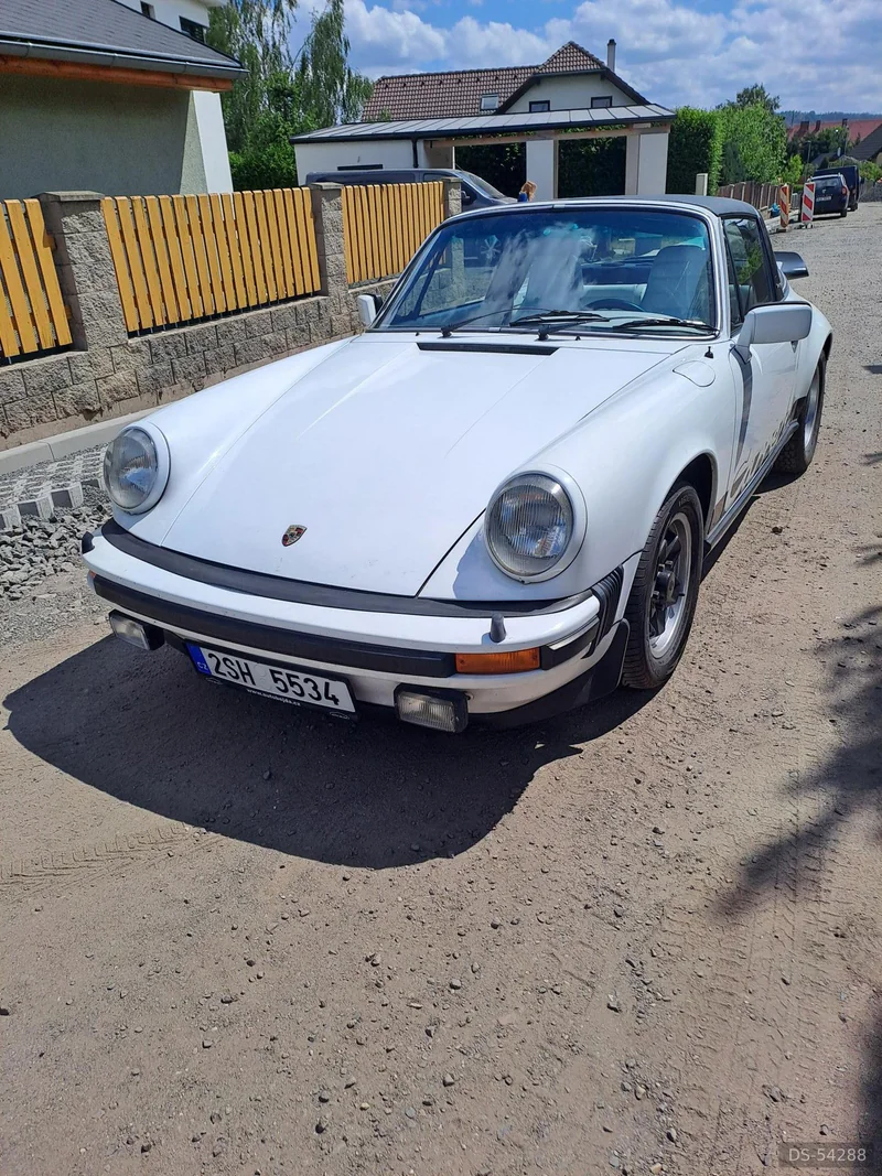 1976 Porsche 911 Carrera Targa in Liberec 1