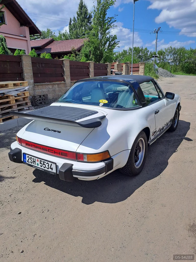 1976 Porsche 911 Carrera Targa in Liberec 2