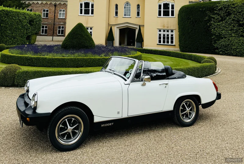 1975 MG Midget in Amersham 4
