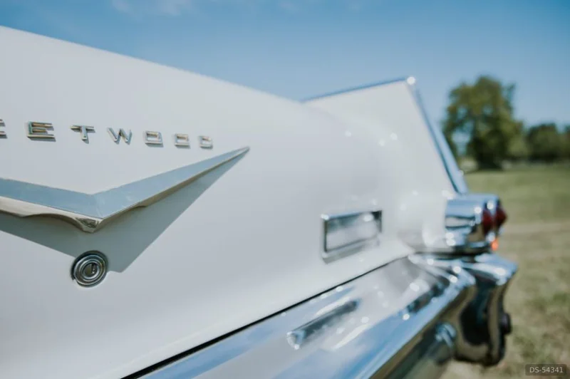 1957 Cadillac Fleetwood in Damwâld 5