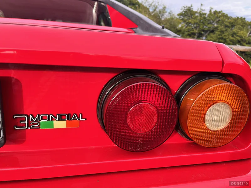 1989 Ferrari Mondial 3.2 in Butzbach 4