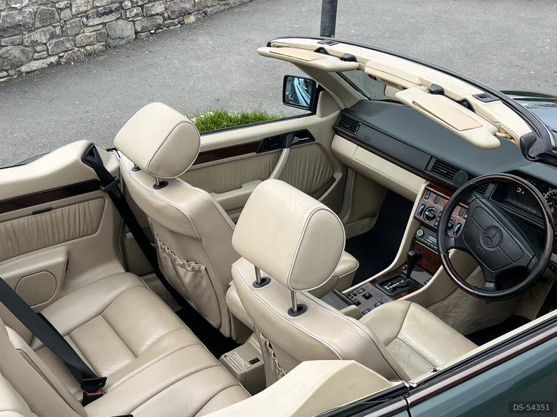 1995 Mercedes-Benz E320 Sportline Cabriolet - A124 in Rhyl, Denbighshire 4
