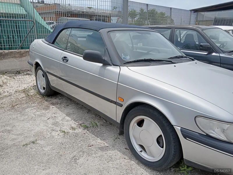 1995 Saab 900 Cabrio in Aprilia 2