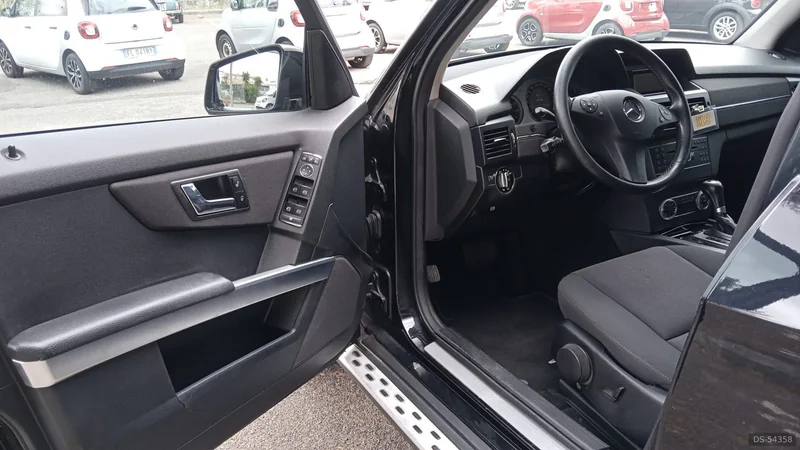 2010 Mercedes-Benz Glk in Aprilia 6