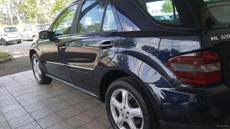 2007 Mercedes-Benz Ml 320 in Aprilia 3