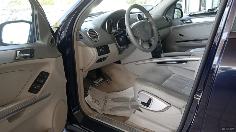 2007 Mercedes-Benz Ml 320 in Aprilia 7