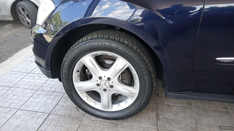 2007 Mercedes-Benz Ml 320 in Aprilia 8